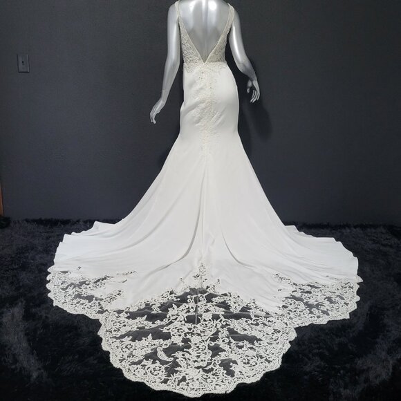 NWT~$1595~JOVANI~SZ 4~IVORY LACE RHINESTONE EMBELLISHED LONG TRAIN WEDDING DRESS - Picture 9 of 16